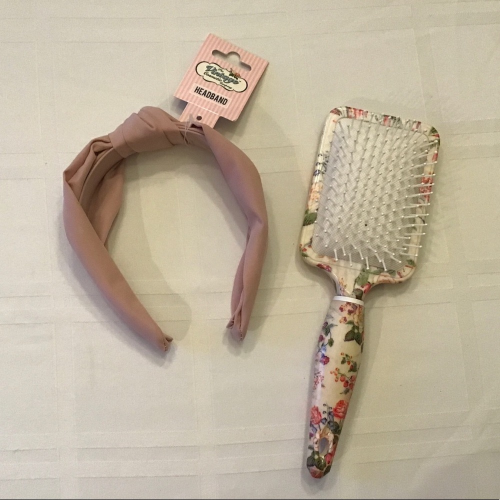 NEW Vintage Cosmetic Co. Knot Headband & Brush Set